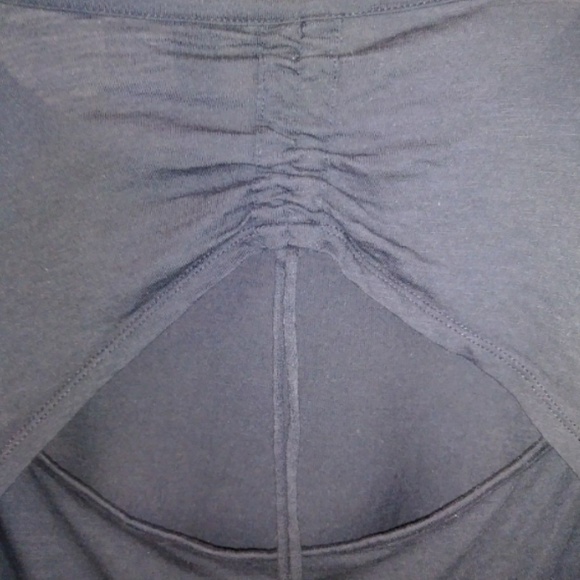 3 for $25 Chicos Weekends Open Back Blouse XL - Picture 5 of 5